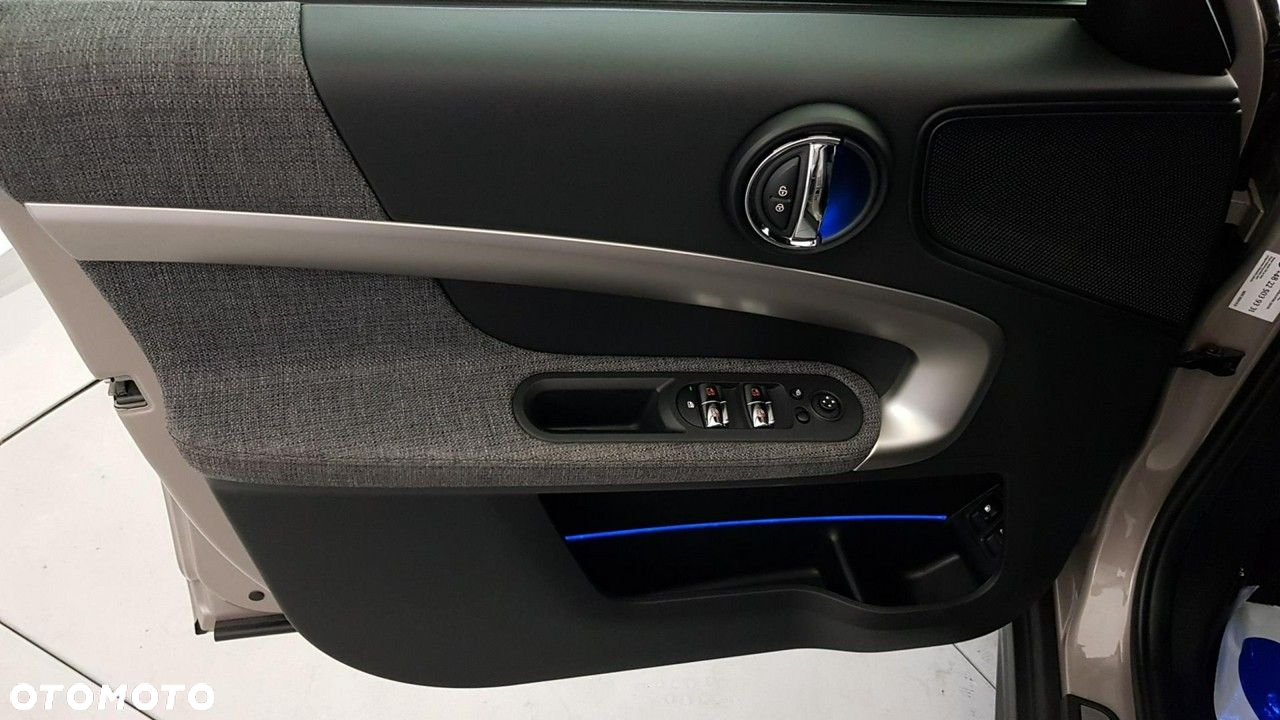 MINI Countryman Cooper ALL4 Classic Trim - 10