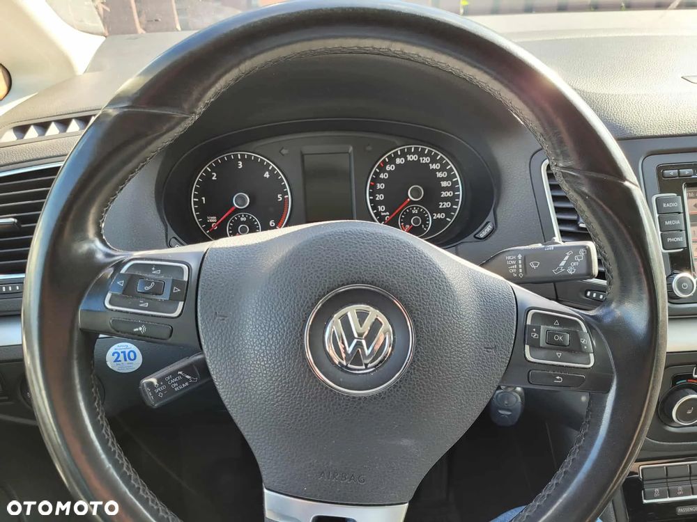Volkswagen Sharan 2.0 TDI Highline - 18