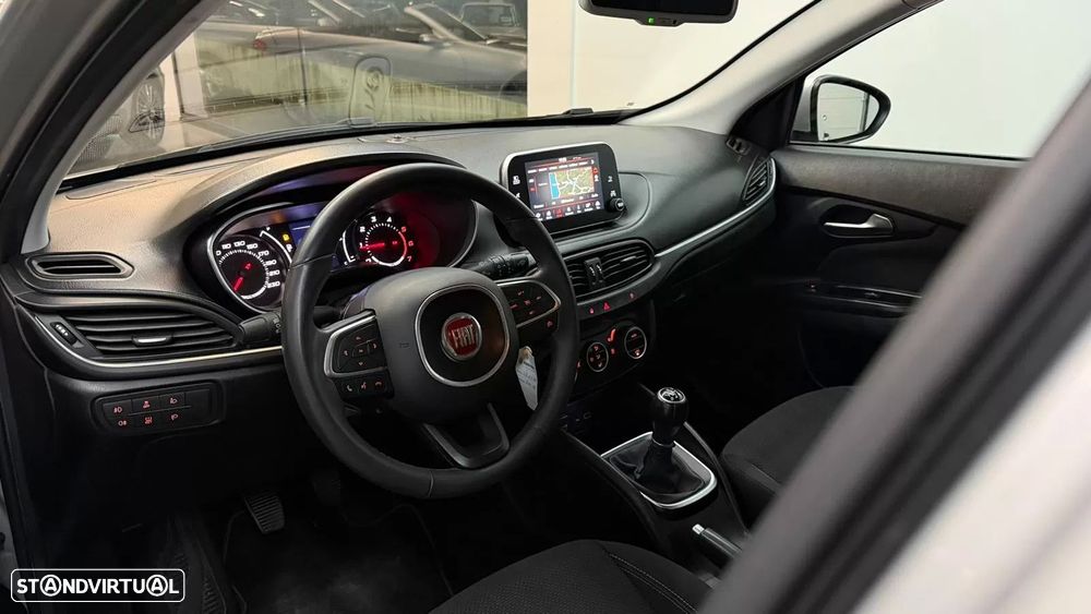 Fiat Tipo 1.3 M-Jet Lounge Tech - 32