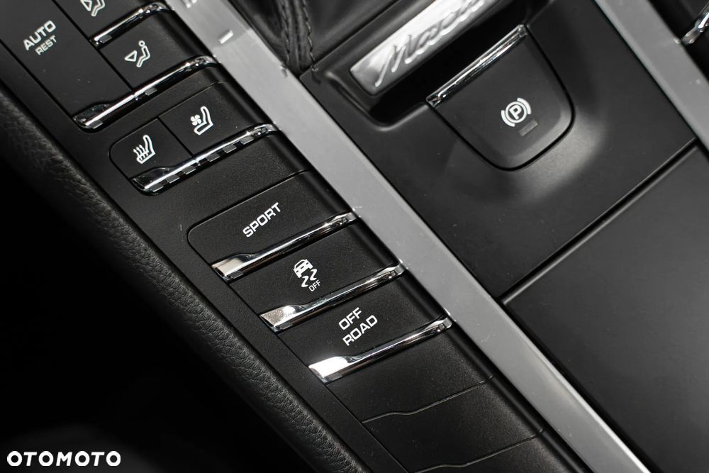 Porsche Macan Standard - 22