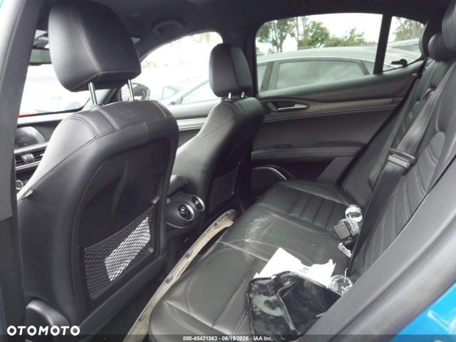 Alfa Romeo Stelvio 2.0 Turbo 16V AT8-Q4 Veloce Ti - 14