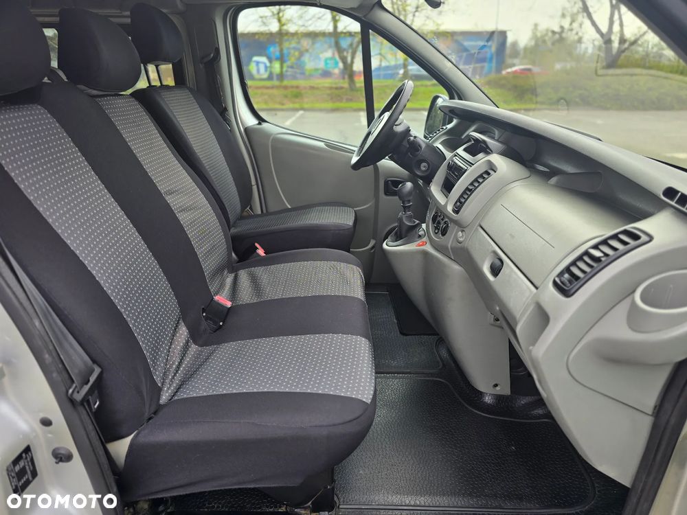 Opel Vivaro - 14