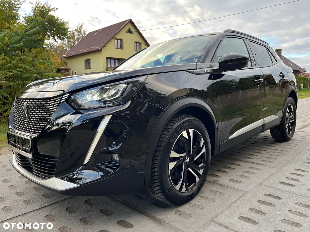 Peugeot 2008 1.2 PureTech GT Line S&S - 17