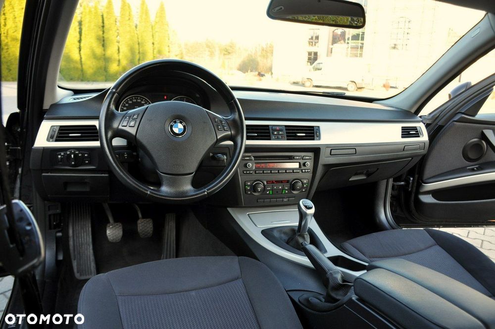 BMW Seria 3 - 28
