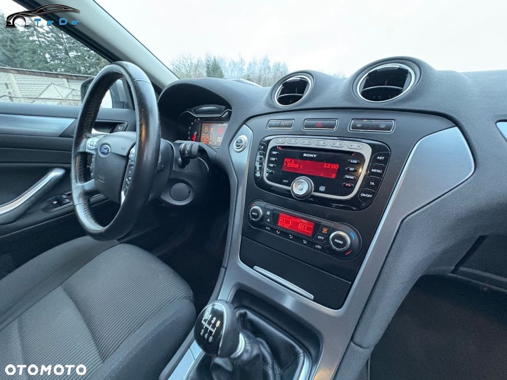 Ford Mondeo 1.6 T Platinium X Plus (Trend) - 32