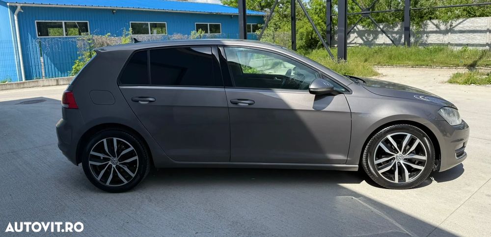 Volkswagen Golf 1.6 TDI DPF DSG BlueMotion Technology Comfortline - 6