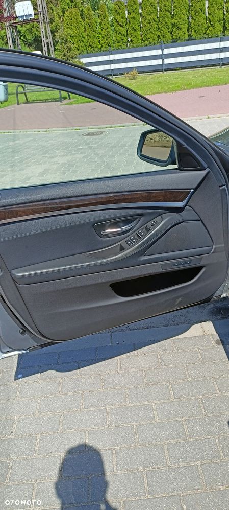 BMW Seria 5 535i xDrive Luxury Line - 10