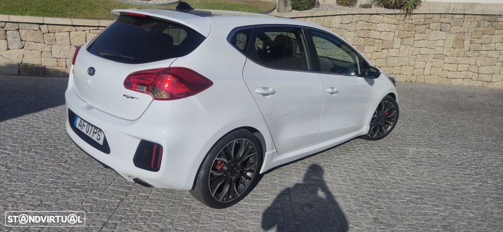 Kia Ceed 1.6 T-GDI GT-Challenge - 3