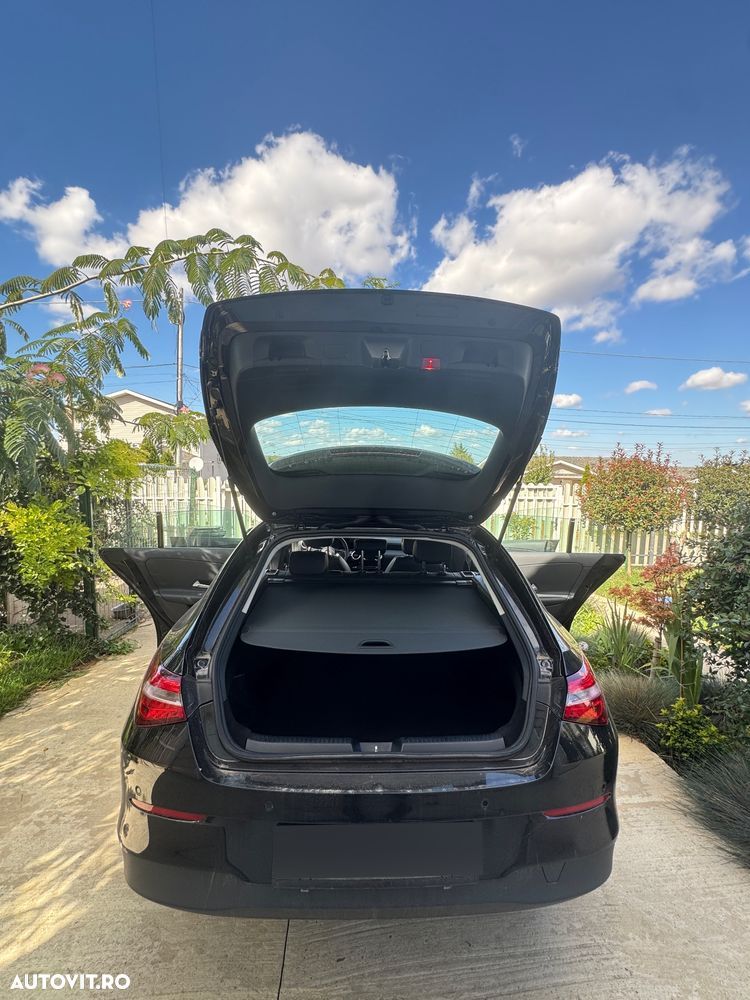 Mercedes-Benz CLA 180 d Shooting Brake - 5