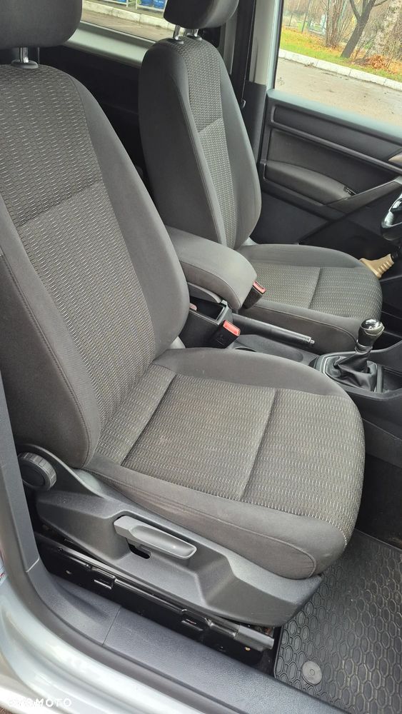 Volkswagen Caddy Maxi 2.0 TDI Highline - 13