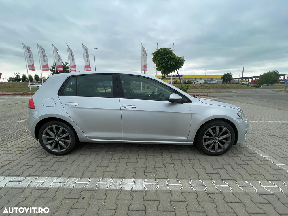 Volkswagen Golf 1.6 TDI DPF BlueMotion Technology Comfortline - 3