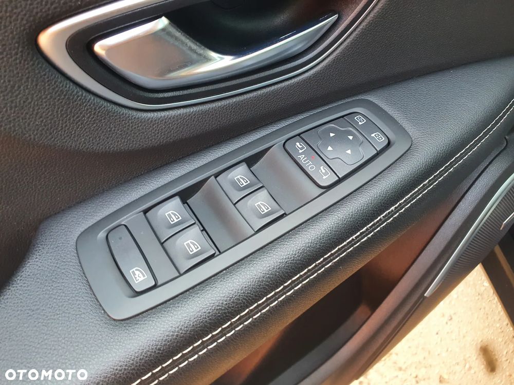 Renault Scenic 1.3 TCe FAP Intens - 26