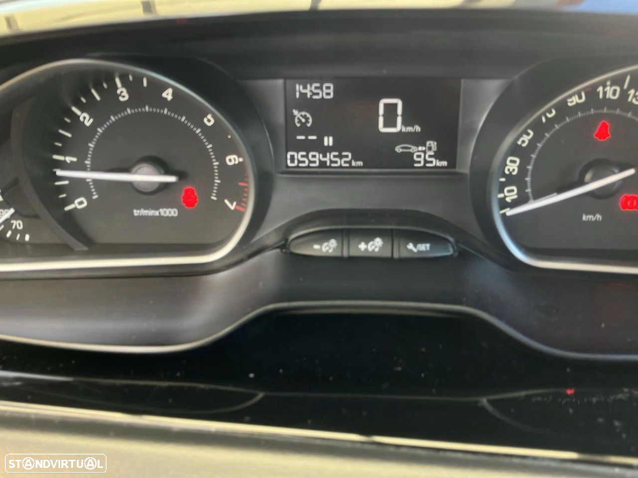 Peugeot 208 1.2 PureTech Active - 10