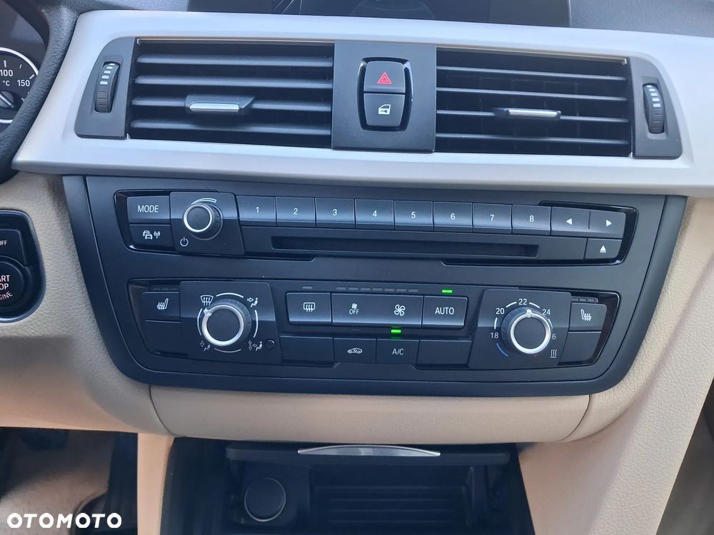 BMW 3GT 318d Luxury Line - 30