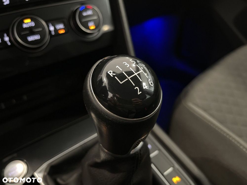 Volkswagen Tiguan - 25