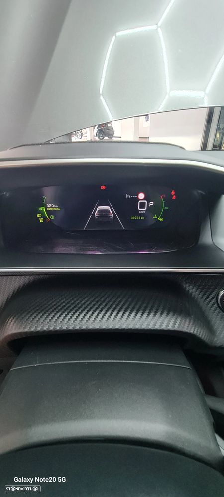 Peugeot 208 1.2 PureTech Allure Pack EAT8 - 36