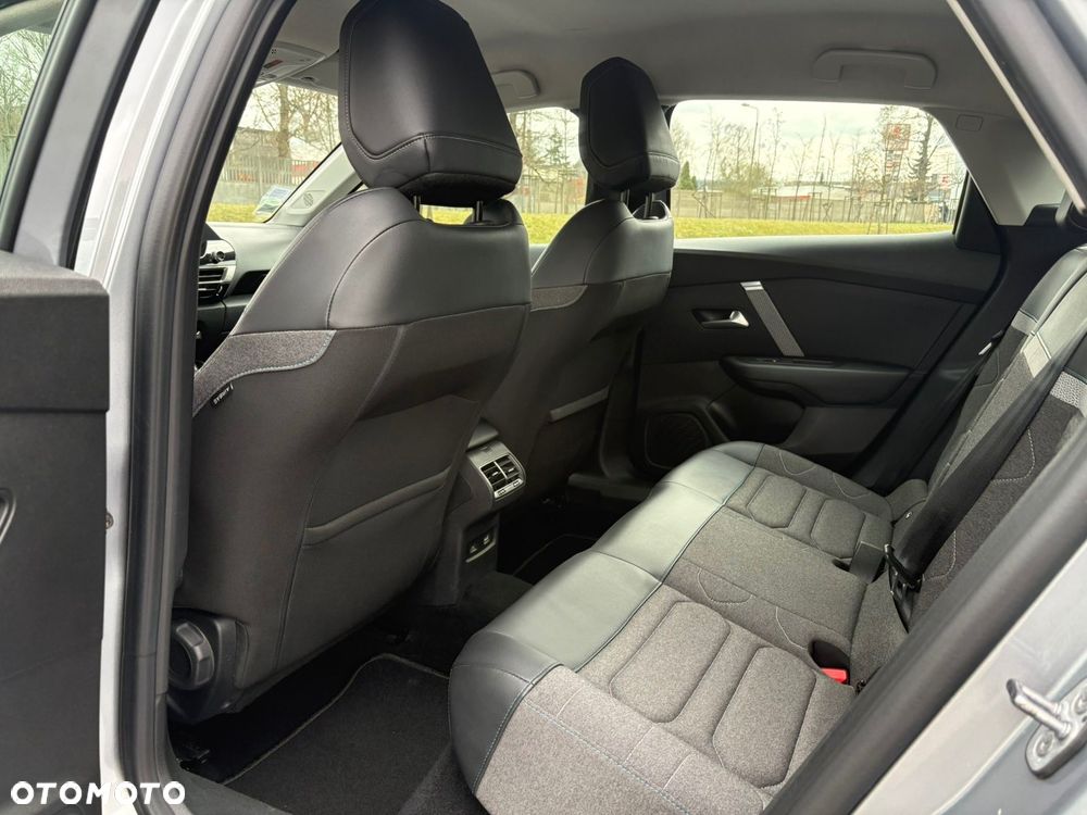 Citroën C4 BlueHDi 130 Stop&Start EAT8 MAX - 26