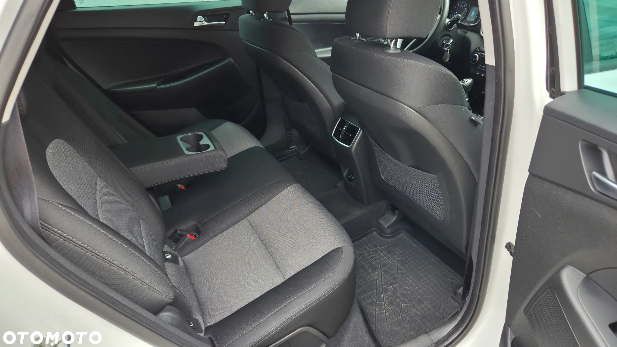 Hyundai Tucson 1.6 GDI BlueDrive Comfort 2WD - 11