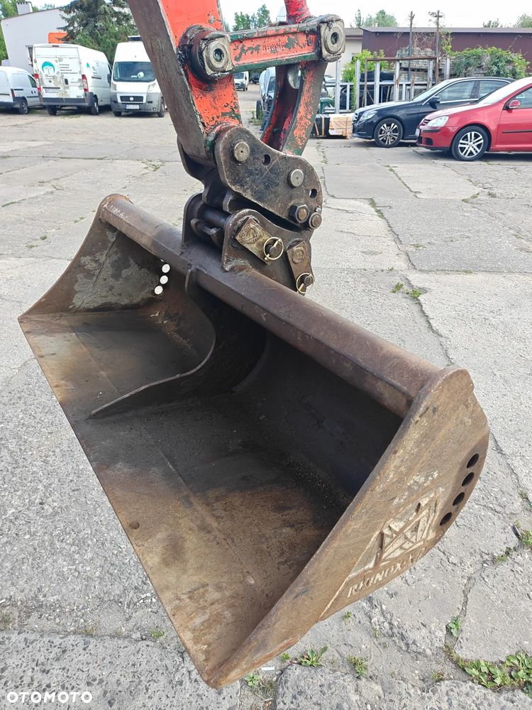 Kubota U27 - 28