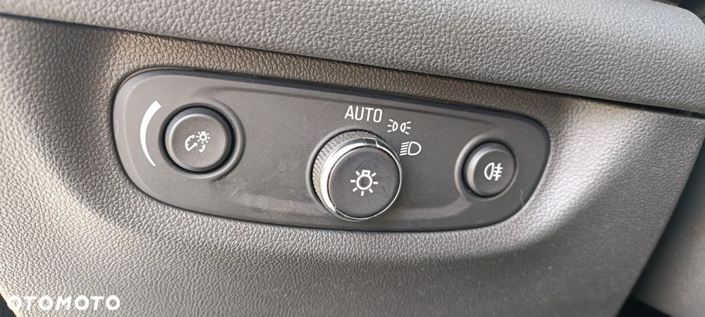 Opel Insignia Grand Sport 2.0 Diesel Business Innovation - 24