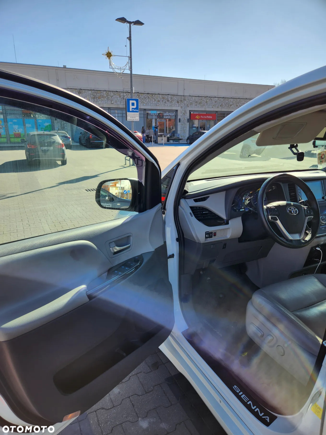 Toyota Sienna 3.5 V6 LE AWD - 12