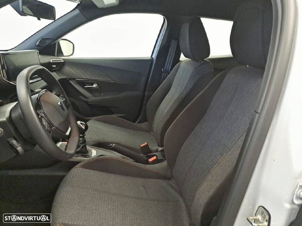 Peugeot 2008 1.2 PureTech Style - 9