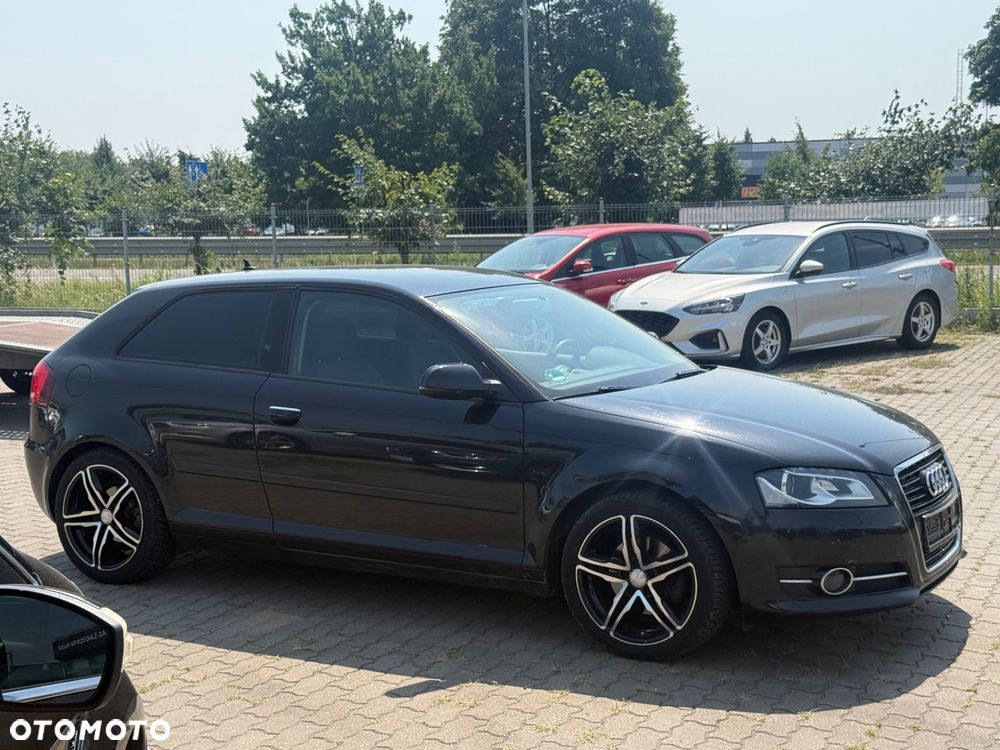 Audi A3 3-drzwiowe 2.0 TDI Ambiente - 2