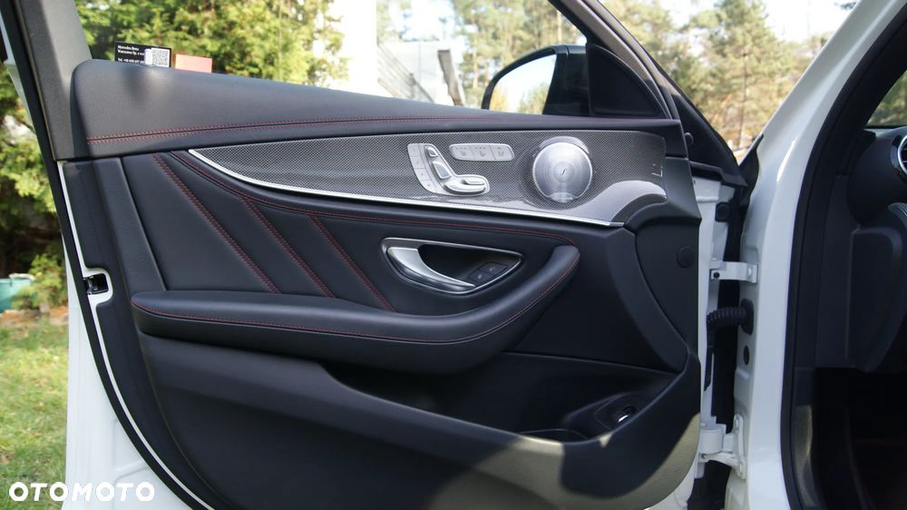 Mercedes-Benz Klasa E - 14