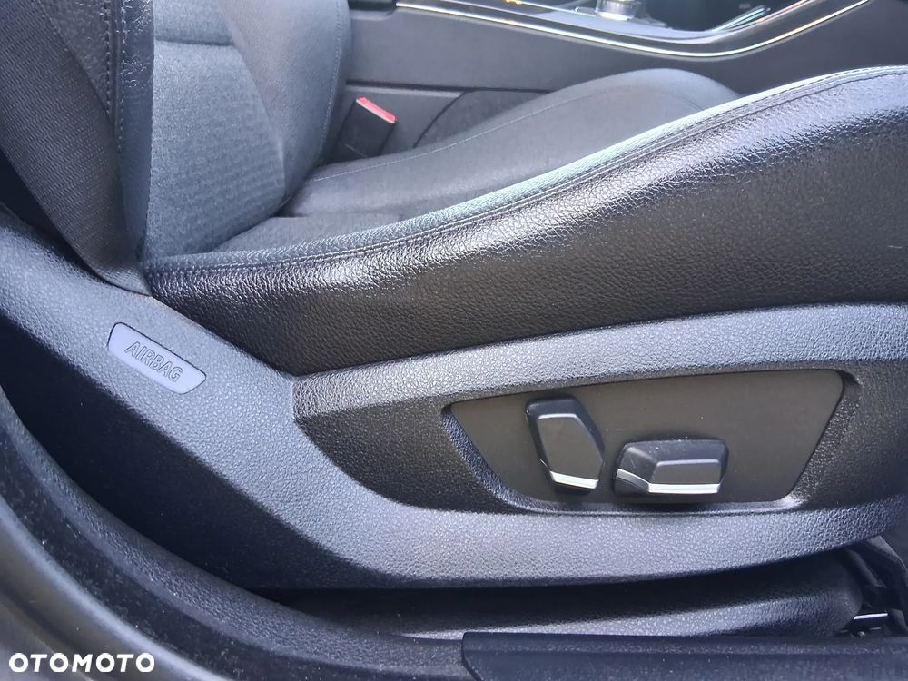 BMW Seria 5 520d Touring Sport-Aut - 22