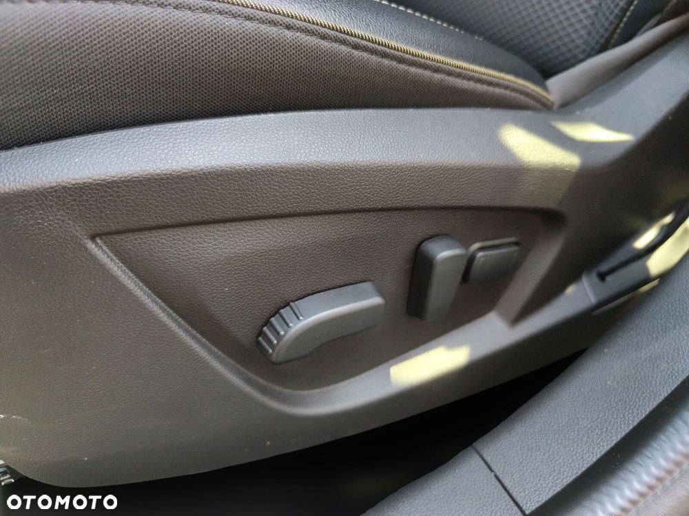 Renault Arkana 1.6 E-Tech Full Hybrid 145 Techno MMT - 12