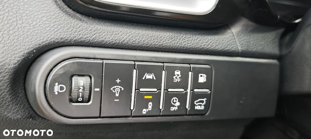 Kia Ceed 1.6 GDI DCT OPF Platinum Edition - 20