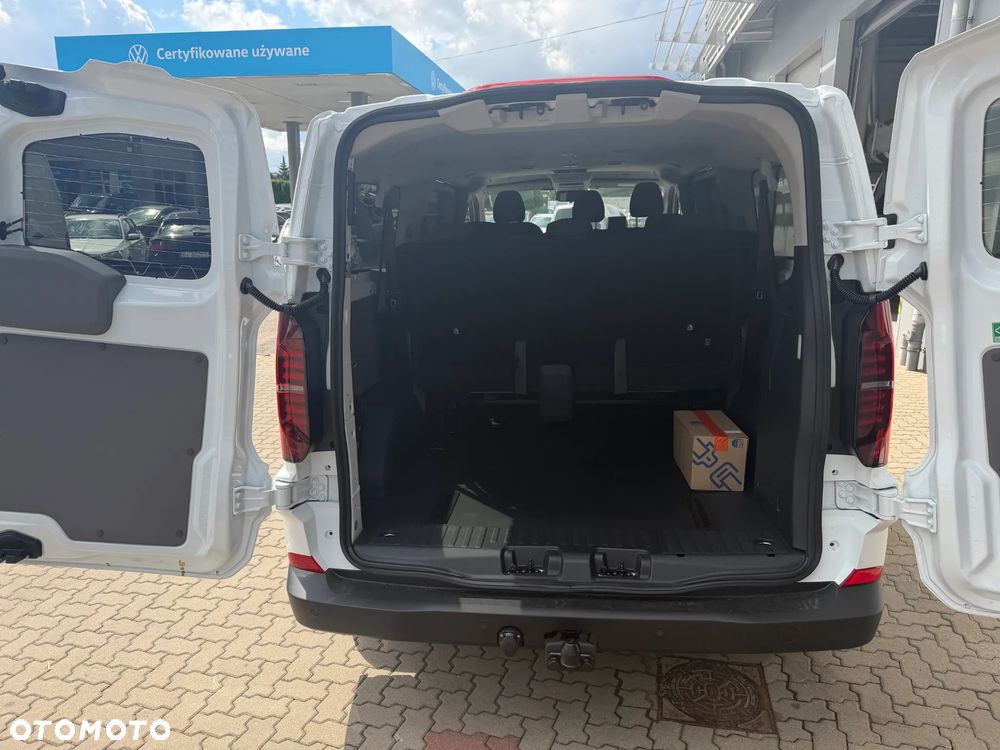 Volkswagen Transporter Kombi L2H1 M1 - 10