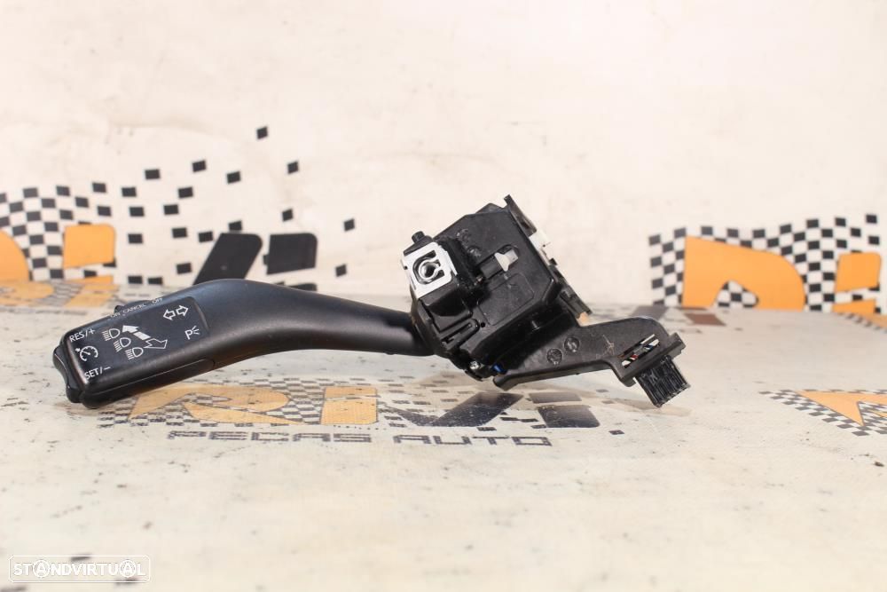 Manete Seat Leon (1P1)  1K0953513g / Manete Dos Piscas Vag - 1