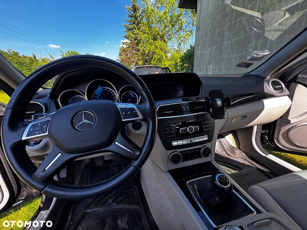Mercedes-Benz C-Class 2013 photo 3