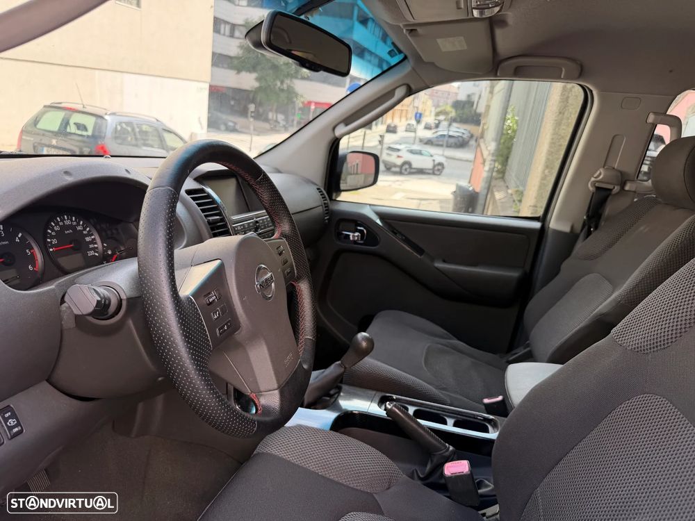 Nissan Pick Up 2.5 TD CD Navara XTr+Box+CD - 10