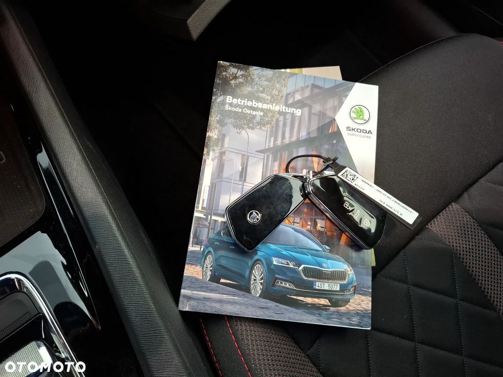 Skoda Octavia Combi 2.0 TDI DSG 4x4 RS Plus - 21