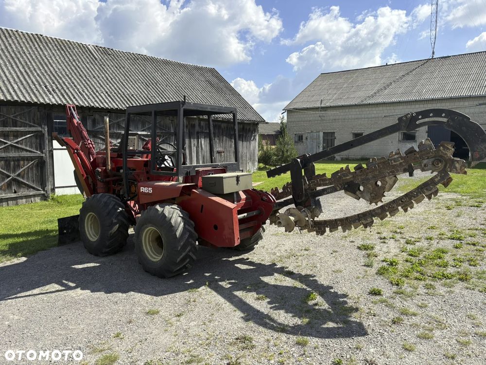 Ditch Witch r65 - 6