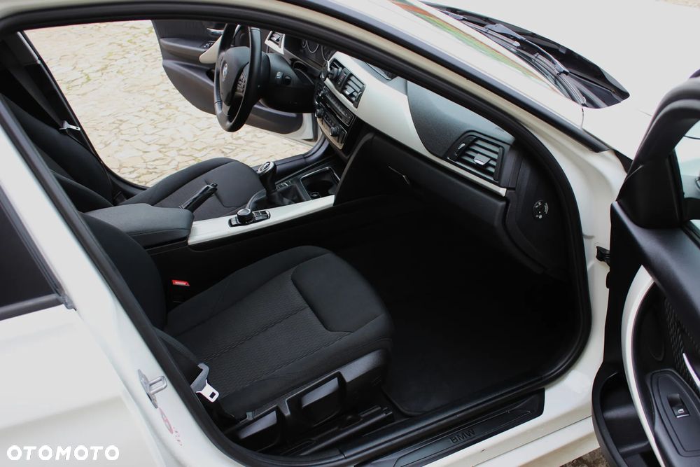 BMW Seria 3 316d Edition Luxury Line Purity - 6
