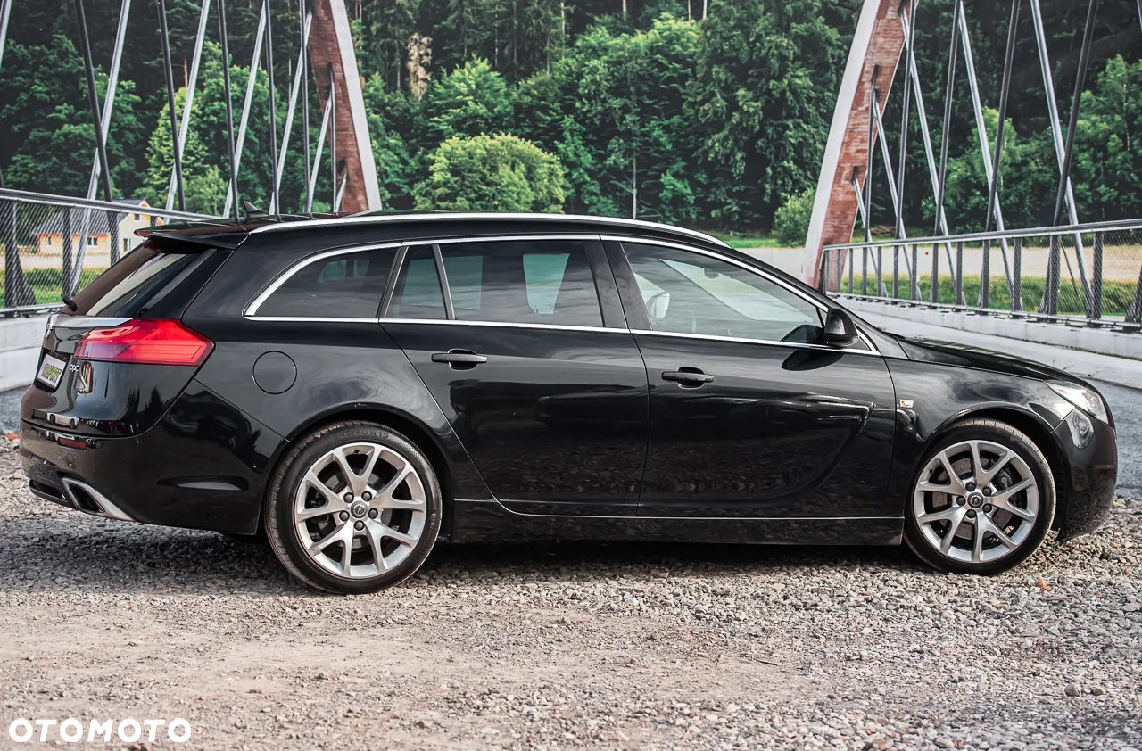 Opel Insignia 2.8 V6 Turbo 4x4 Sports Tourer OPC - 14