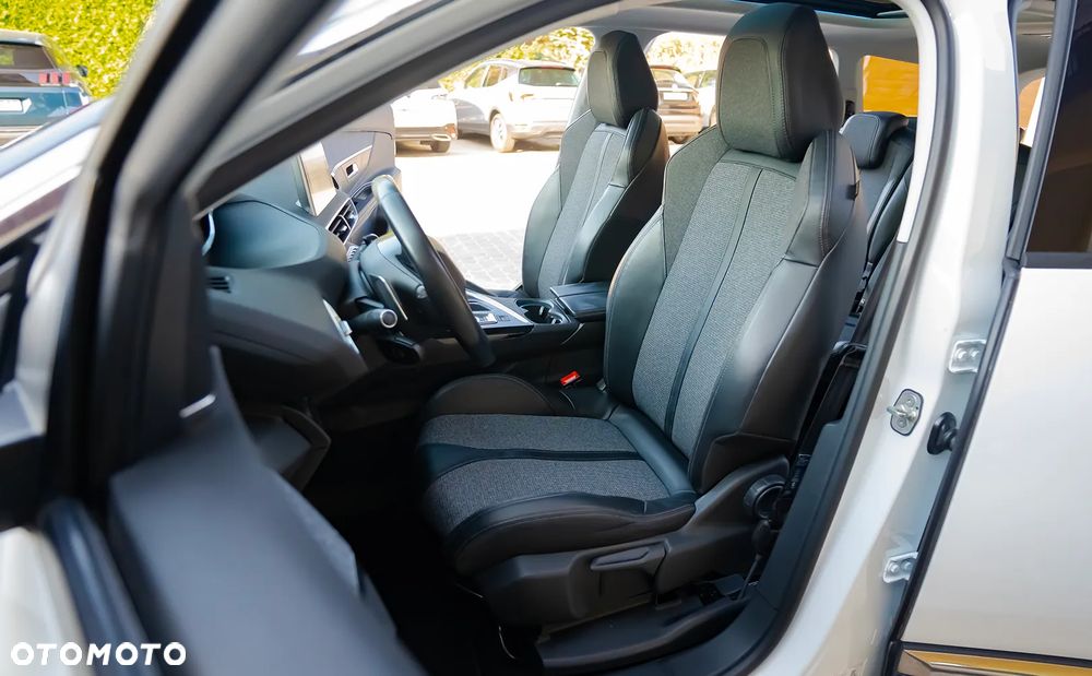 Peugeot 5008 BlueHDi 120 EAT6 Allure - 27