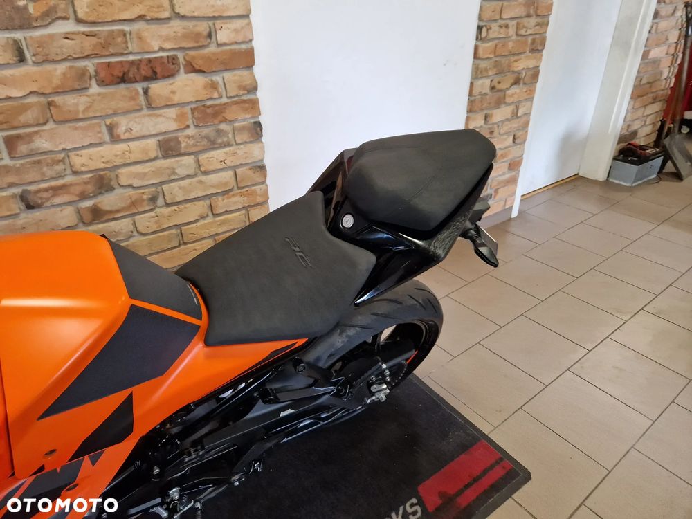 KTM RC 390 - 13