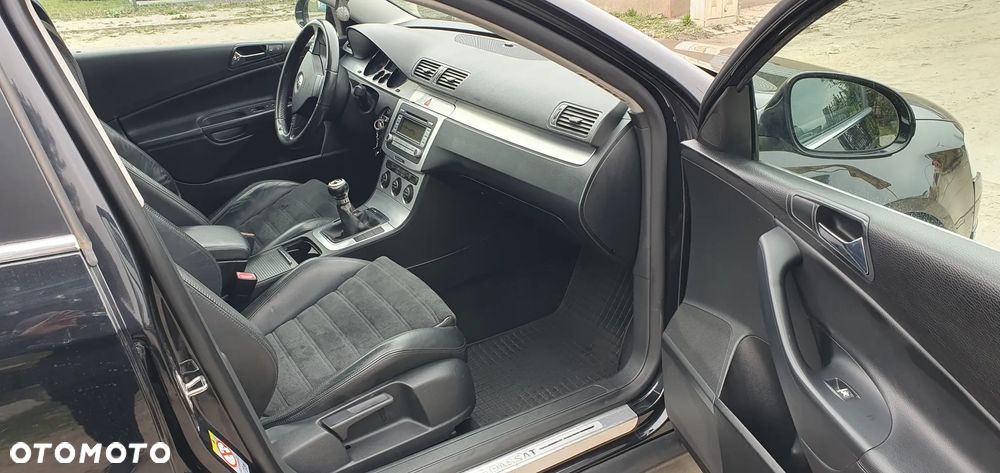 Volkswagen Passat 2.0 TDI DPF Sportline - 10