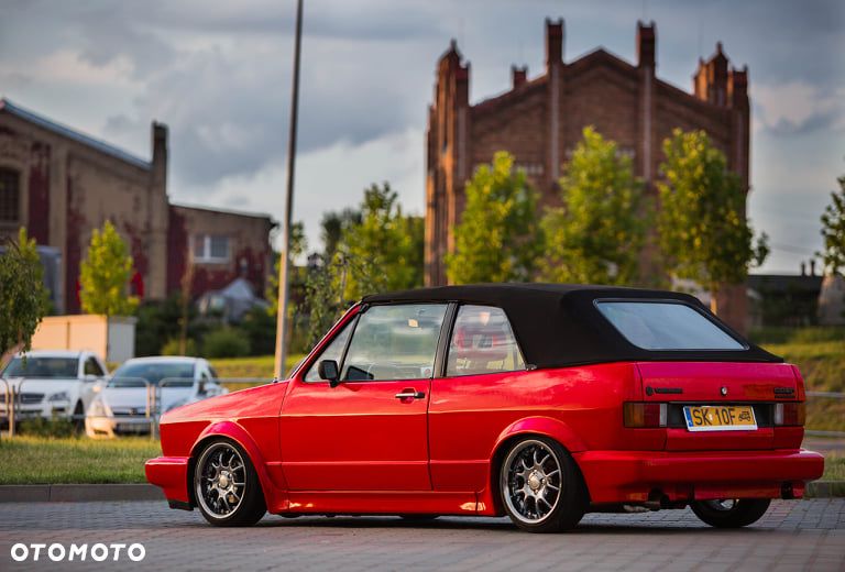 Volkswagen Golf 1.8 - 2