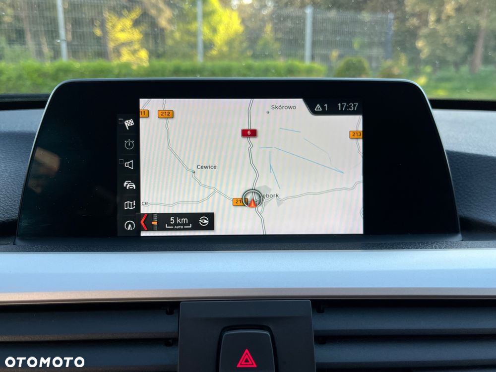 BMW Seria 3 320d Sport Line Shadow - 17
