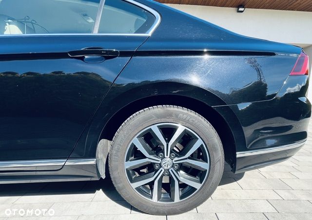 Volkswagen Passat - 5