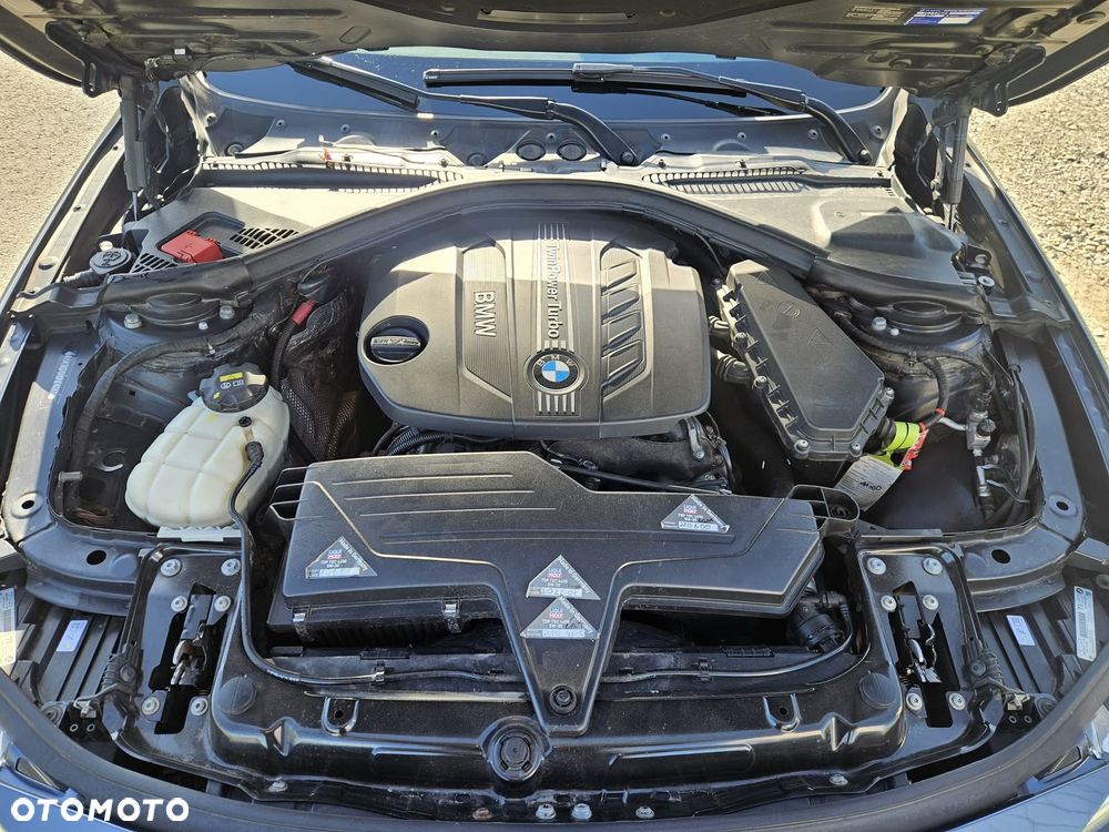 BMW Seria 3 320d - 19