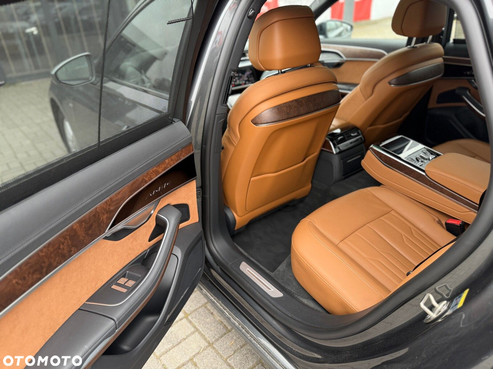 Audi A8 - 18