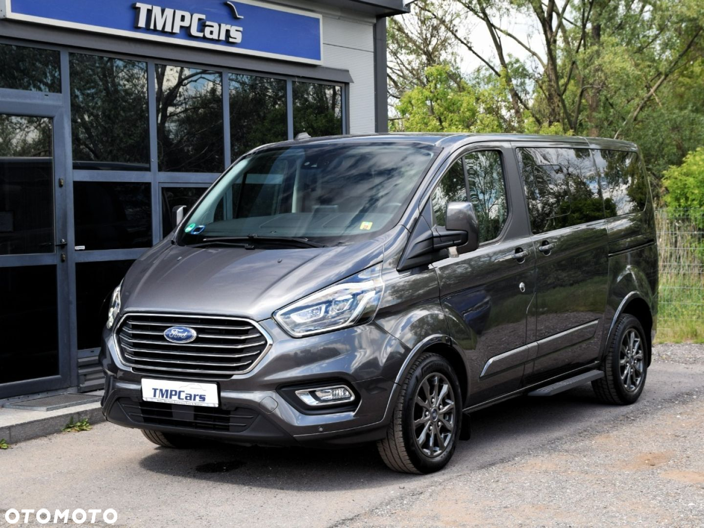Ford Tourneo Custom - 31
