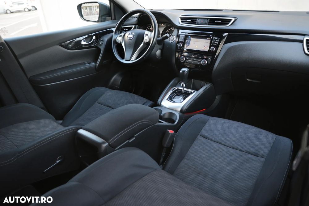 Nissan Qashqai 1.6 DCI Start/Stop X-TRONIC Tekna - 10