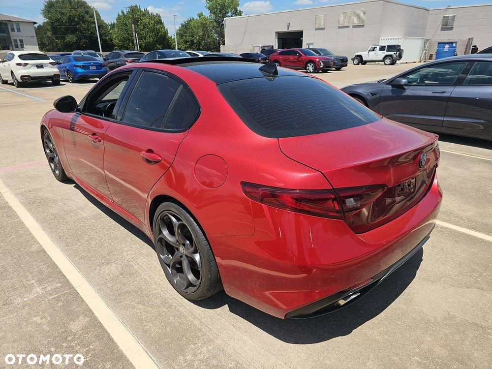 Alfa Romeo Giulia 2.0 Turbo - 3